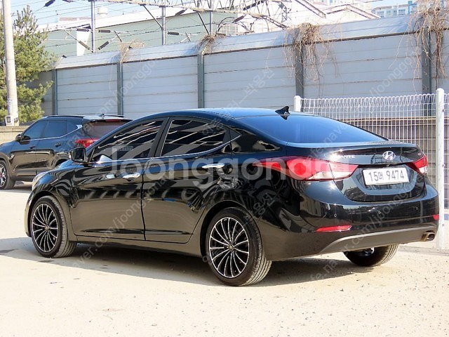 현대 더 뉴아반떼MD 1.6 GDi 모던 중고차 저렴하게 판매 합니다--2