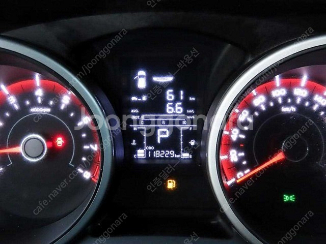 쌍용 티볼리 아머 1.6 가솔린 VX 중고차 저렴하게 판매 합니다--8