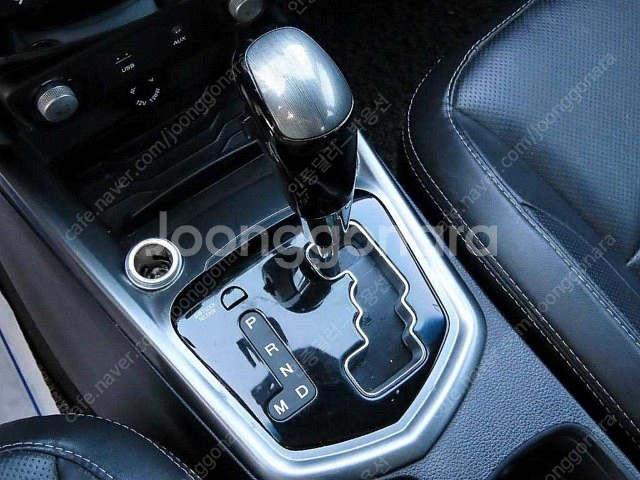 쌍용 티볼리 아머 1.6 가솔린 VX 중고차 저렴하게 판매 합니다--9