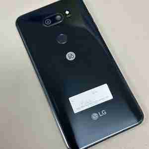 LG V30 블랙색상 64기가 터치정상 게임용 파손폰 3만원에 판매합니다