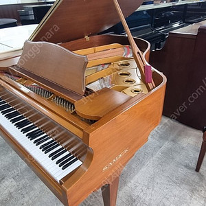 (판매) 삼익그랜드피아노 GSD-185W 내츄럴브라운 가정집소장품