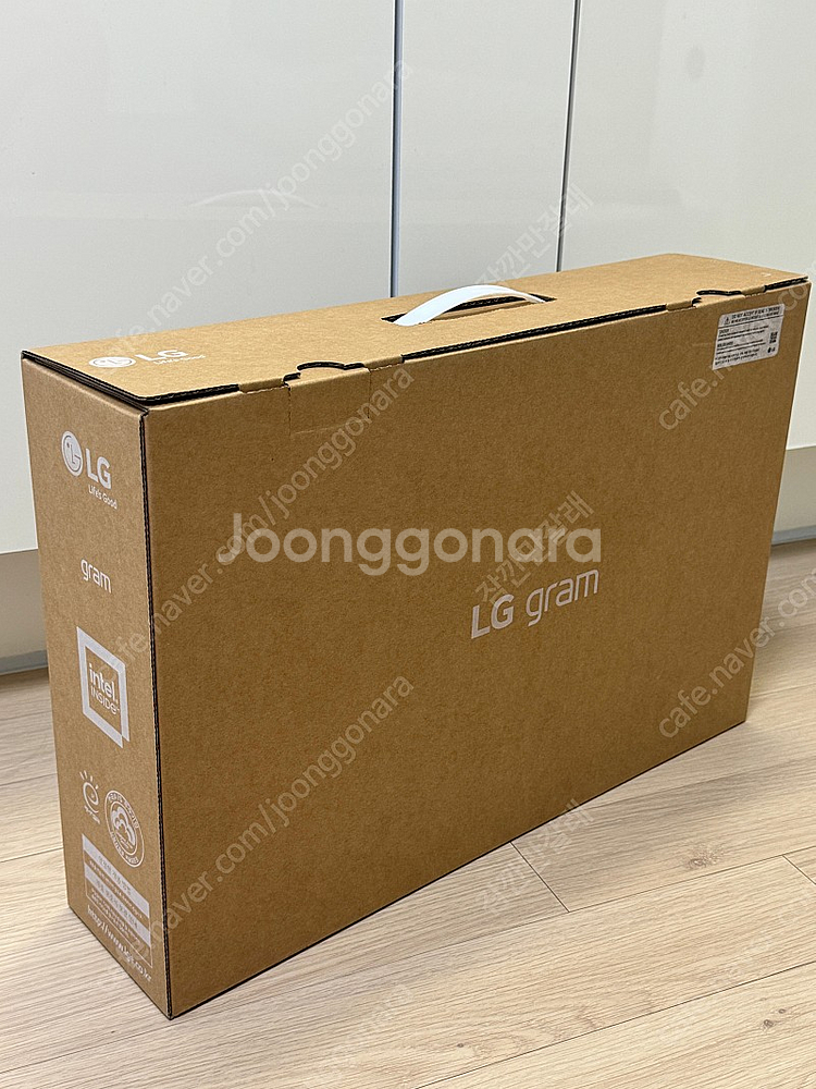 LG 그램 16인치 16ZB90R-GA5GL 판매해요.--0