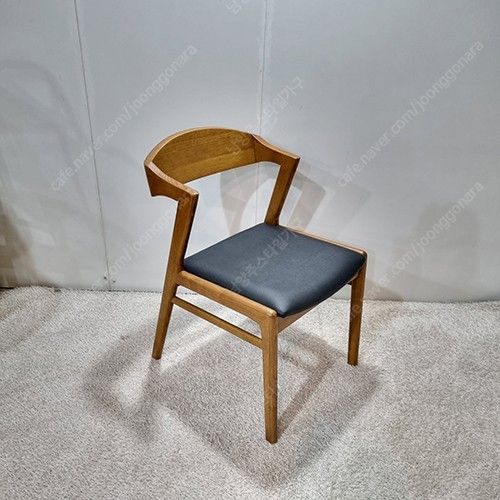 원목의자 카페엔틱가구 업소용의자 우드슬랩 빠의자 골드의자 판매--1