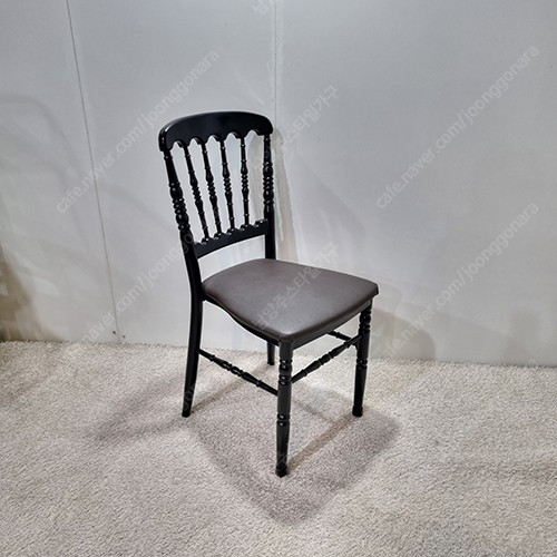 원목의자 카페엔틱가구 업소용의자 우드슬랩 빠의자 골드의자 판매--2