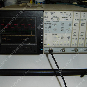 DIGITAL STORAGE OSCILLOSCOPE ( GOULD 740 )