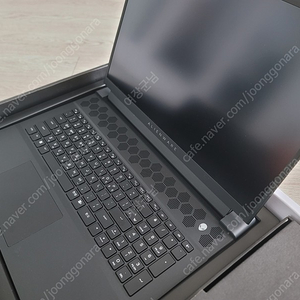 델 에일리언웨어 DELL Alienware M18 R1 WP07KR RTX4090 게이밍 노트북 팝니다.