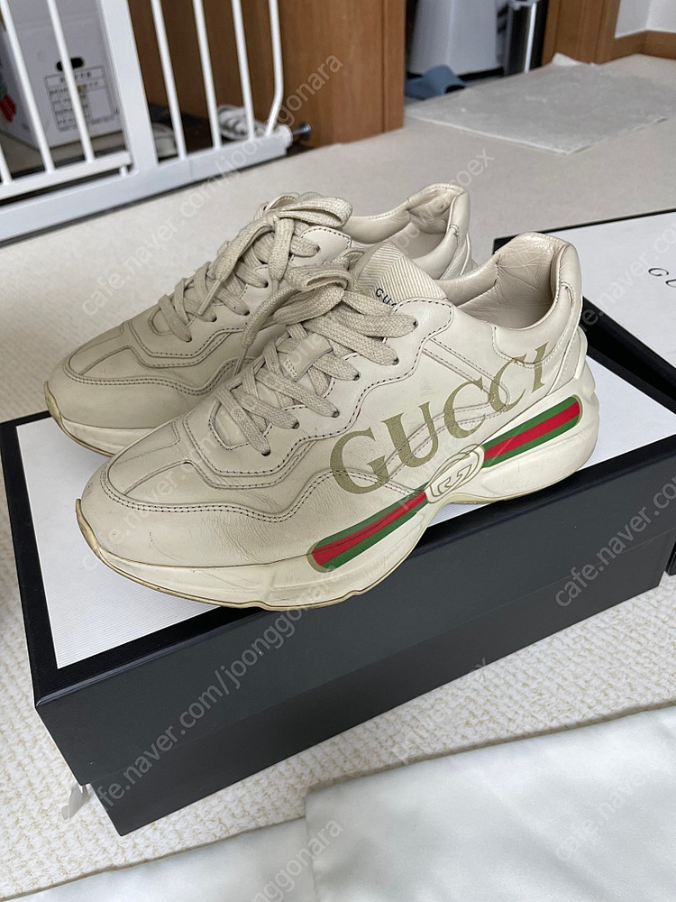 구찌 라이톤 더티,띠로고 270,240 판매--6