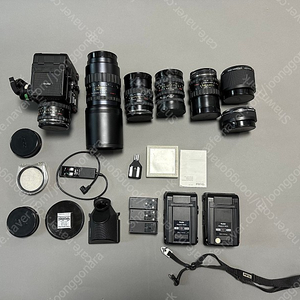 Rolleiflex 6008 professional / 바디 1개, 렌즈 5개(40, 80, 120-Makro, 150, 300mm), 컨버터 1.4X, 2X, Magazin 3개