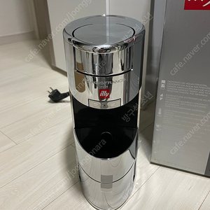 illy 일리 캡슐커피머신 x9.1 판매합니다