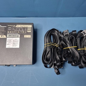 [판매] 시소닉 SSR-1300GD 1300W 모듈 파워 판매합니다