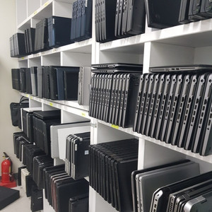 [판매] 하프북 가성비 노트북 10만원 대 판매 수량 400대