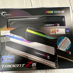 G.SKILL DDR5-6400 CL32 TRIDENT Z5 RGB 96gb 블랙 팝니다.
