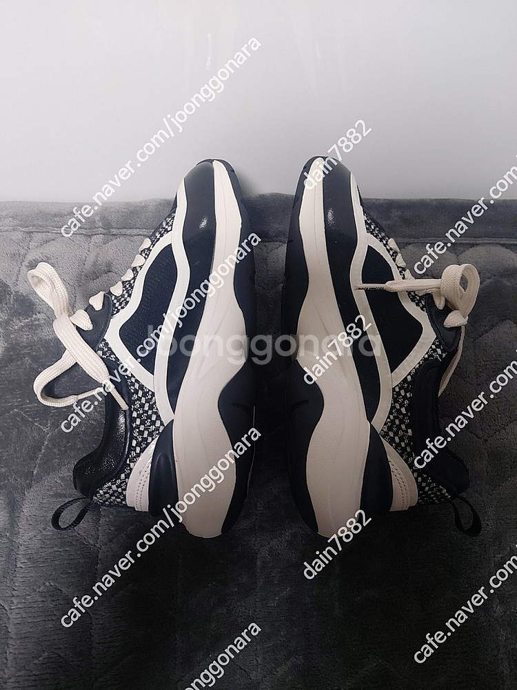 슈콤마보니 슬림온 225사이즈 새제품--4