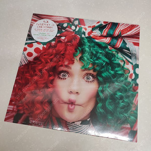 Sia (시아) - Everyday Is Christmas (Snowman White Colored Vinyl) 이미지