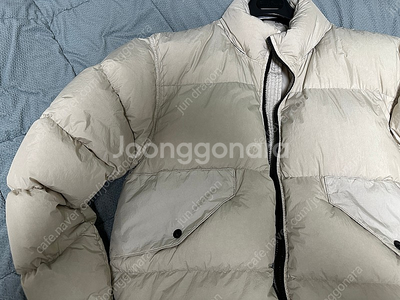 23FW 스톤아일랜드 크링클랩스 패딩 아이보리 L사이즈...--1