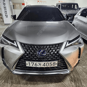 렉서스UX 250h 2.0 2WD