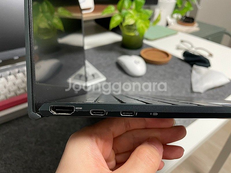ASUS 아수스 젠북14 ux425EA 판매합니다.--2