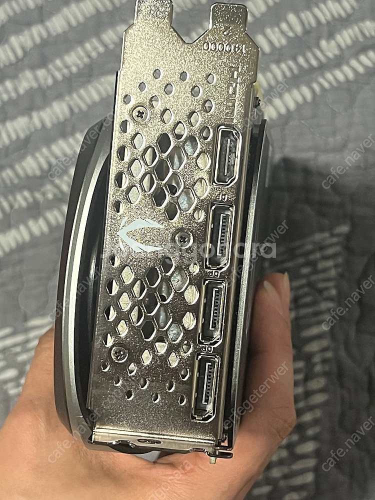 조텍 4070ti 트리니티 팝니다--3