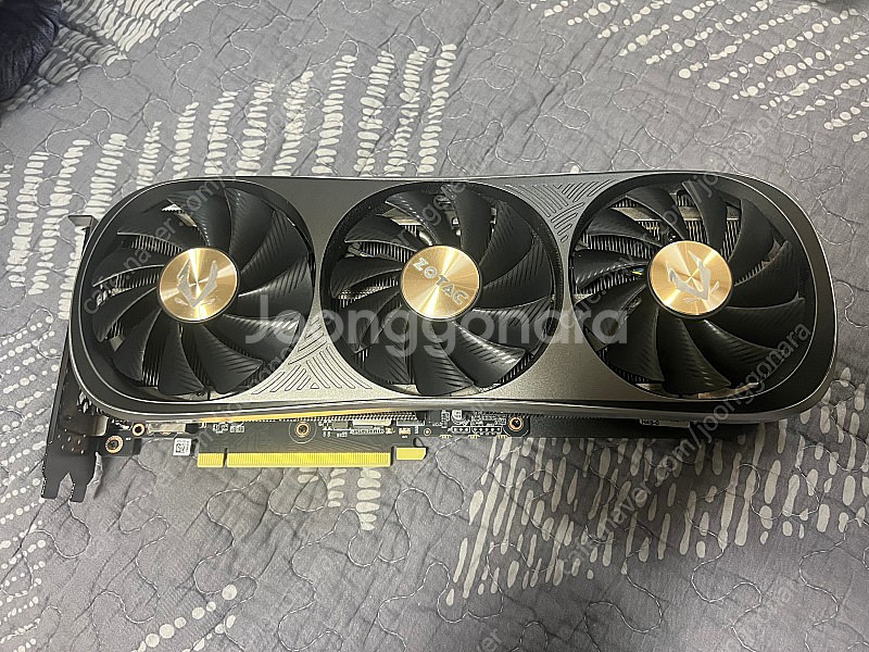 조텍 4070ti 트리니티 팝니다--9