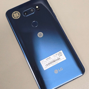 LG V30 블루색상 64기가 미파손 잔상없는 가성비폰 6만에판매합니다