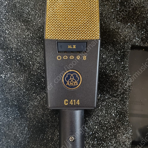 akg c-414 사용감 조금있어요