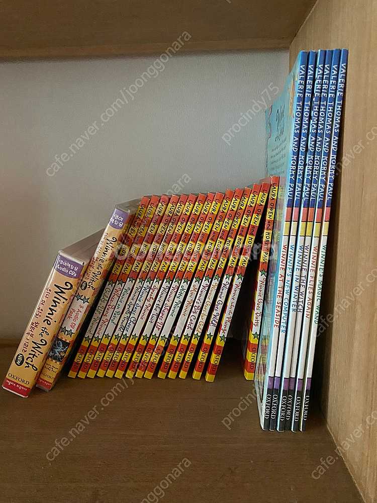 Winnie the witch 챕터북 15권 + cd1...--0