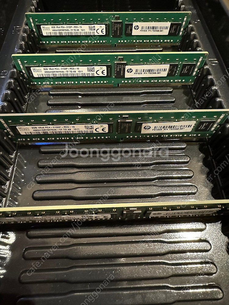 서버용 DDR4 2133 8GB ECC 램 4개--0