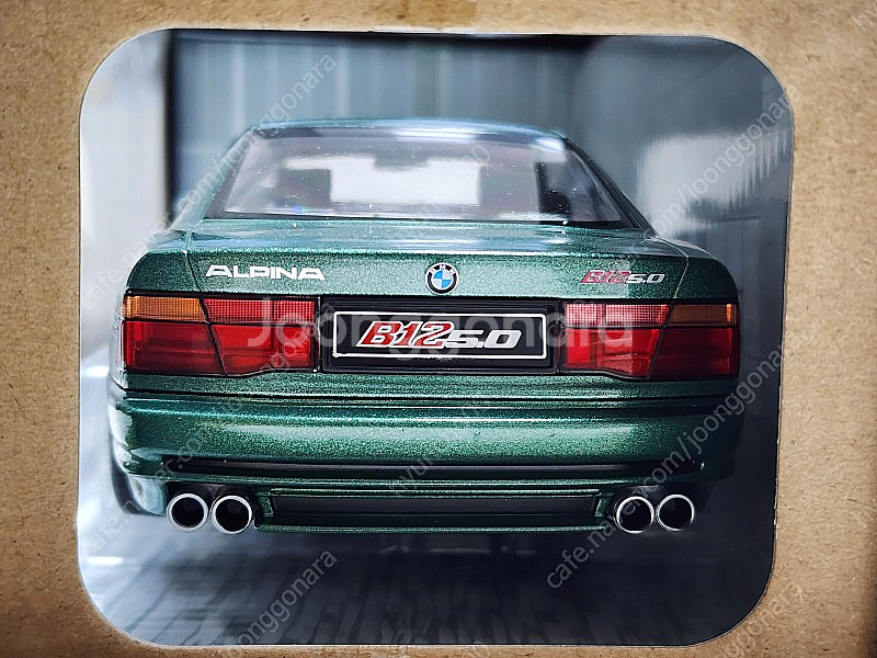 1:18 솔리도 BMW E31 알피나 B12 그린 다이...--1