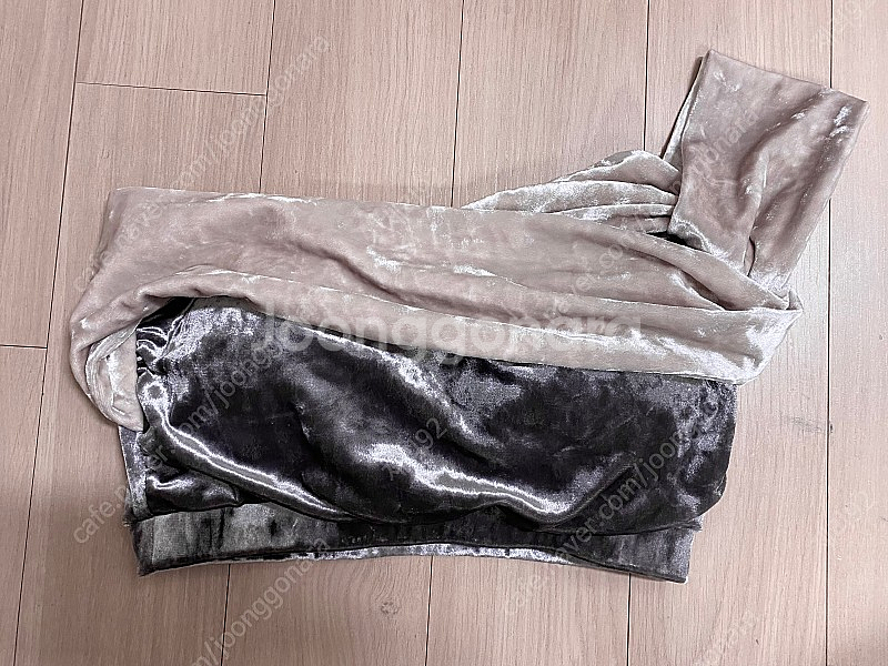 폴웨어 르니끄 원숄더 벨벳 탑 S--1