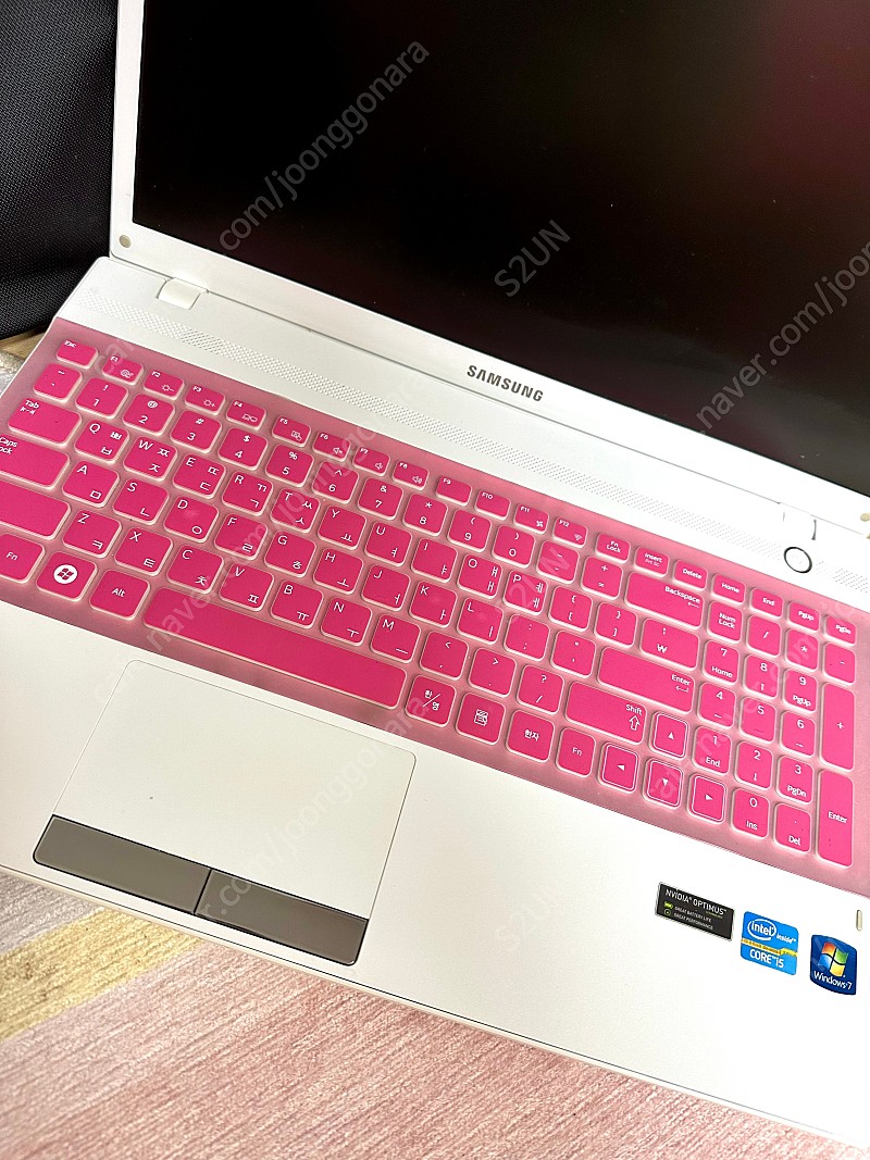 삼성 노트북 NT300V5A-S66P (윈도우10 및 가방포함)