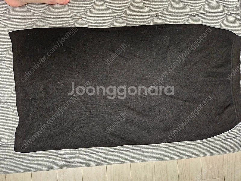 더캐시미어 블랙니트 스커트 66새옷--7