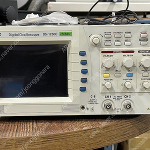 EZ-Digital DS-1250C 디지탈 오실로스코프 컬러 DS1250C 250MHz 팝니다.