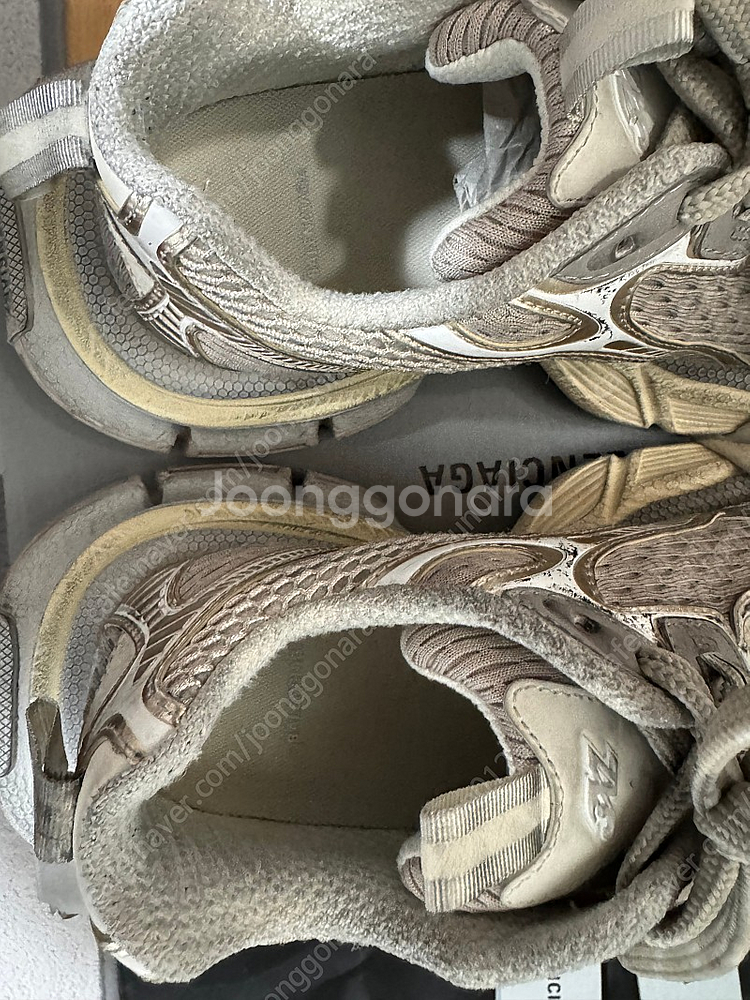 발렌시아가 3XL Light Beige 40W사이즈 팝니다!--1