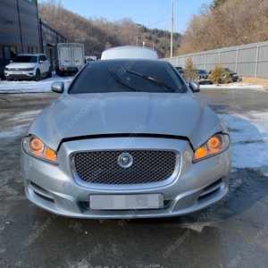 재규어 XJ 5.0 가솔린 508PN 2010년식 V08412 147,007km 분해 판매합니다