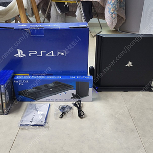 PS4 Pro 플레이스테이션4 프로 팝니다