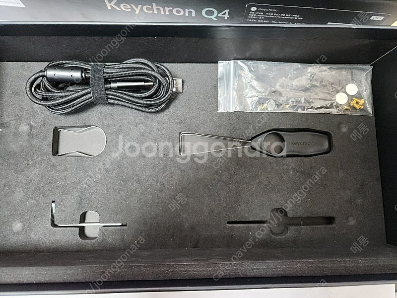 키크론 Q4 블랙 팝니다--3
