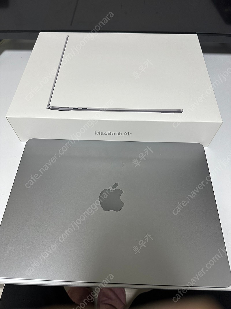 애플 맥북 m2에어 13인치 스페이스그레이 8g ssd 512gb 2/26일 구매
