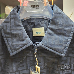 FENDI 펜디 키즈 봄버 자켓 23F/W판매합니다.