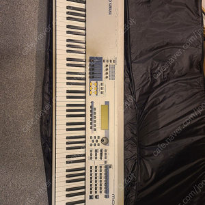 Yamaha MO8팝니다