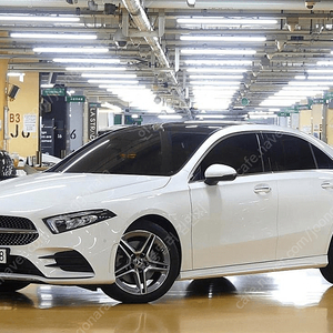 벤츠A클래스 W177 A250 4MATIC 세단여유자금 전액할부