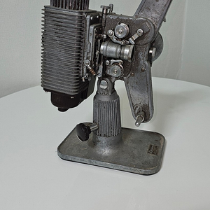 빈티지 영사기 1947년 REVERE CAMERA. 엔틱 8미리, 8m영사기