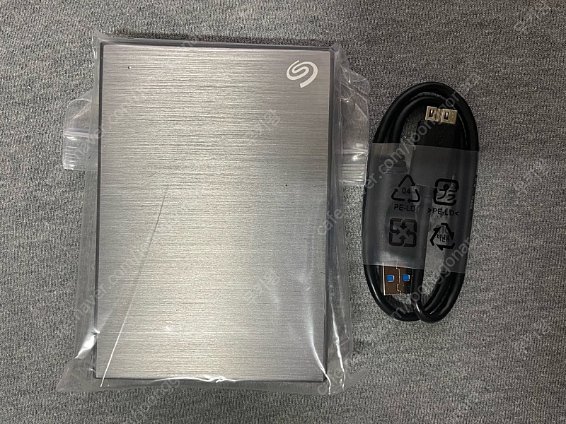 [안전거래가능] 리퍼 새상품 - 씨게이트 휴대용 외장하드 / 5TB / 컬러 : 실버 / 본품 + 연결케이블 / 택배비 포함 : 128,000원