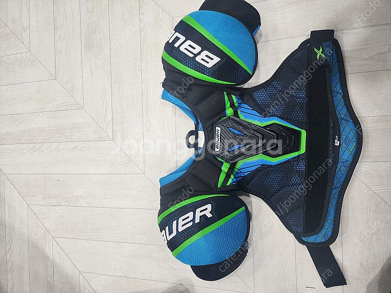 아이스하키(초등용) 장비 풀셋(장갑,스틱제외) 판매합니다.--1