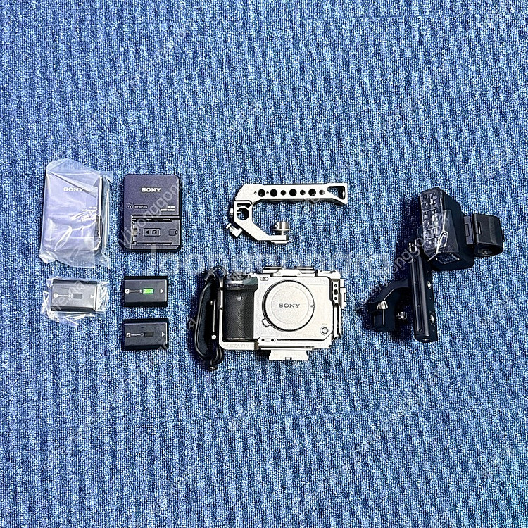 Sony FX3 단순개봉 + 틸타케이지--1