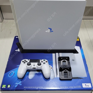 PS4 Pro 1TB 7218B (플레이스테이션4) 판매합니다