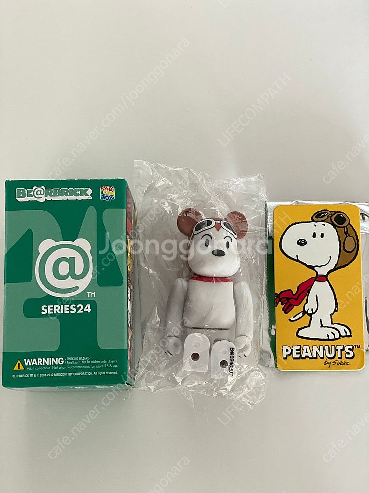 베어브릭 스누피 24탄 플라잉에이스--0