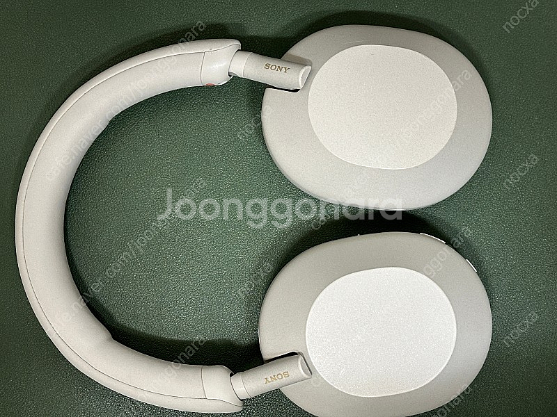 소니 WH-1000XM5 실버 23만--0