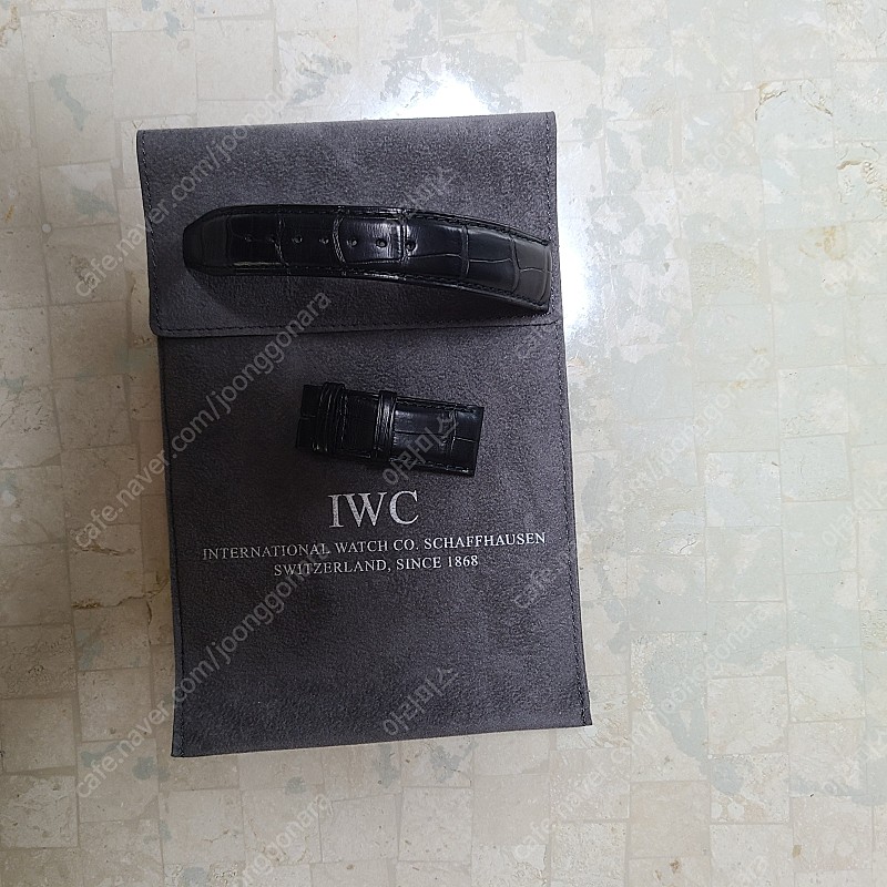 IWC 3714 정품 악어가죽 스트랩(시계줄)팝니다.