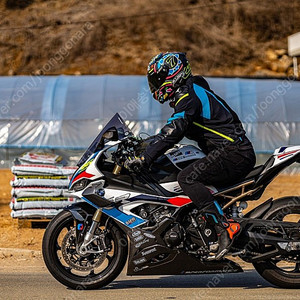 bmw s1000rr m패키지