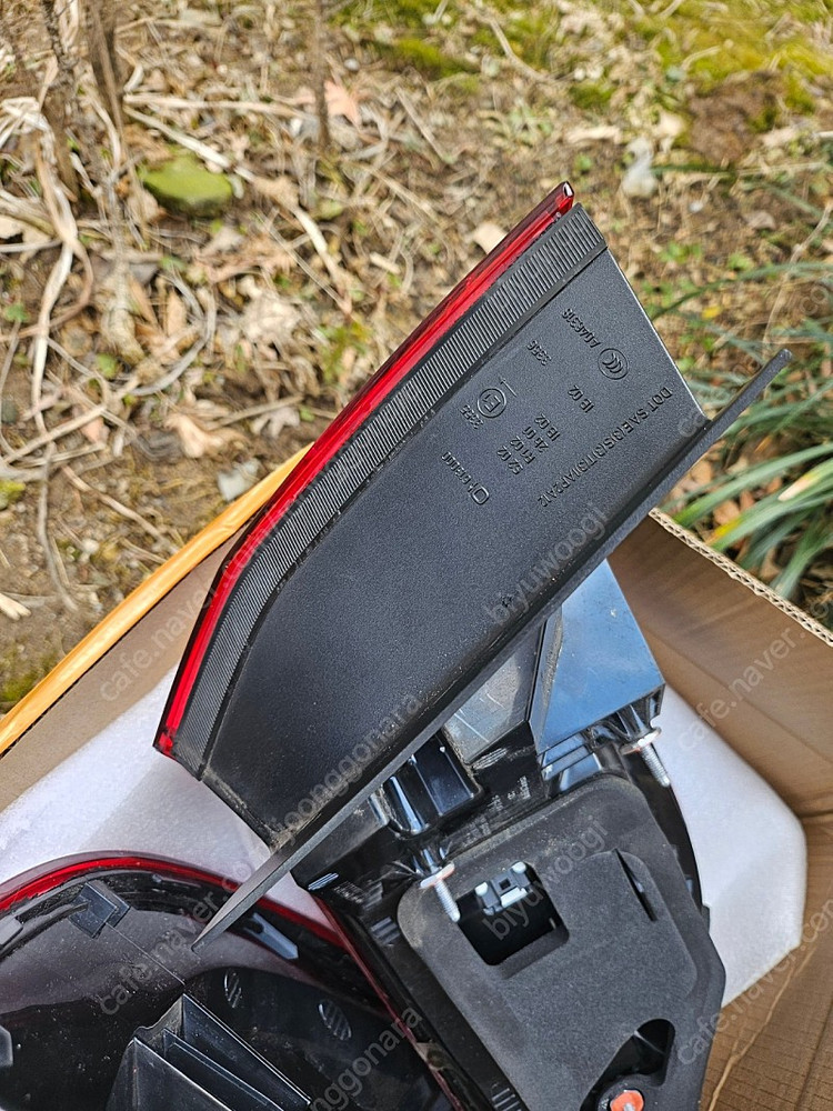 w212 250d 벤츠E클래스 조수석 우측 후미등 테일램프 oem--2